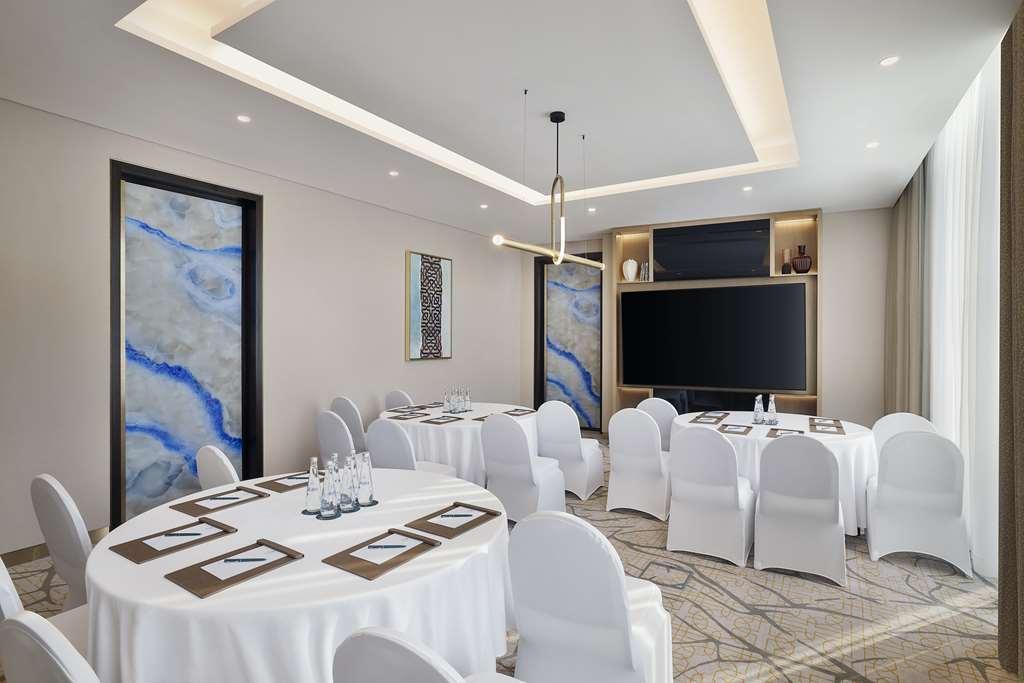 Embassy Suites By Hilton Dubai Business Bay Einrichtungen foto