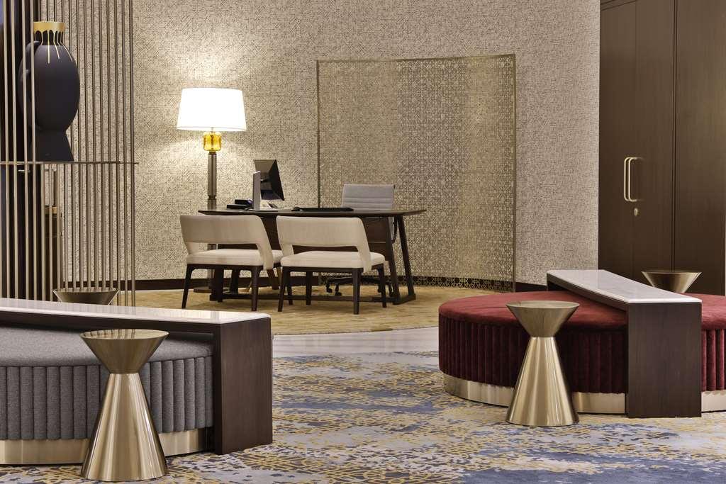 Embassy Suites By Hilton Dubai Business Bay Interior foto